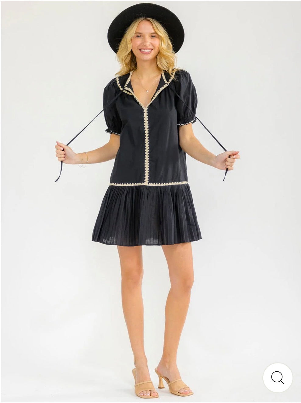 Vestido negro corto puff