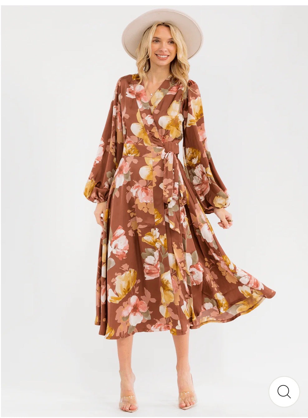 Vestido maxi floral café