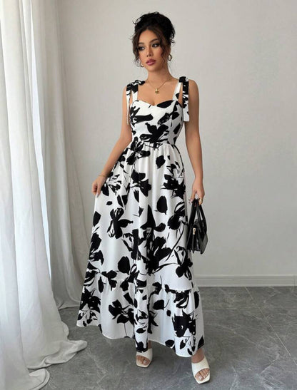 Vestido con estampado floral blanco y negro