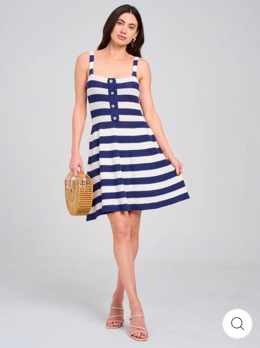 Vestido rayas azul y blanco corto tejido para mujer sin mangas con diseño de rayas y color block.