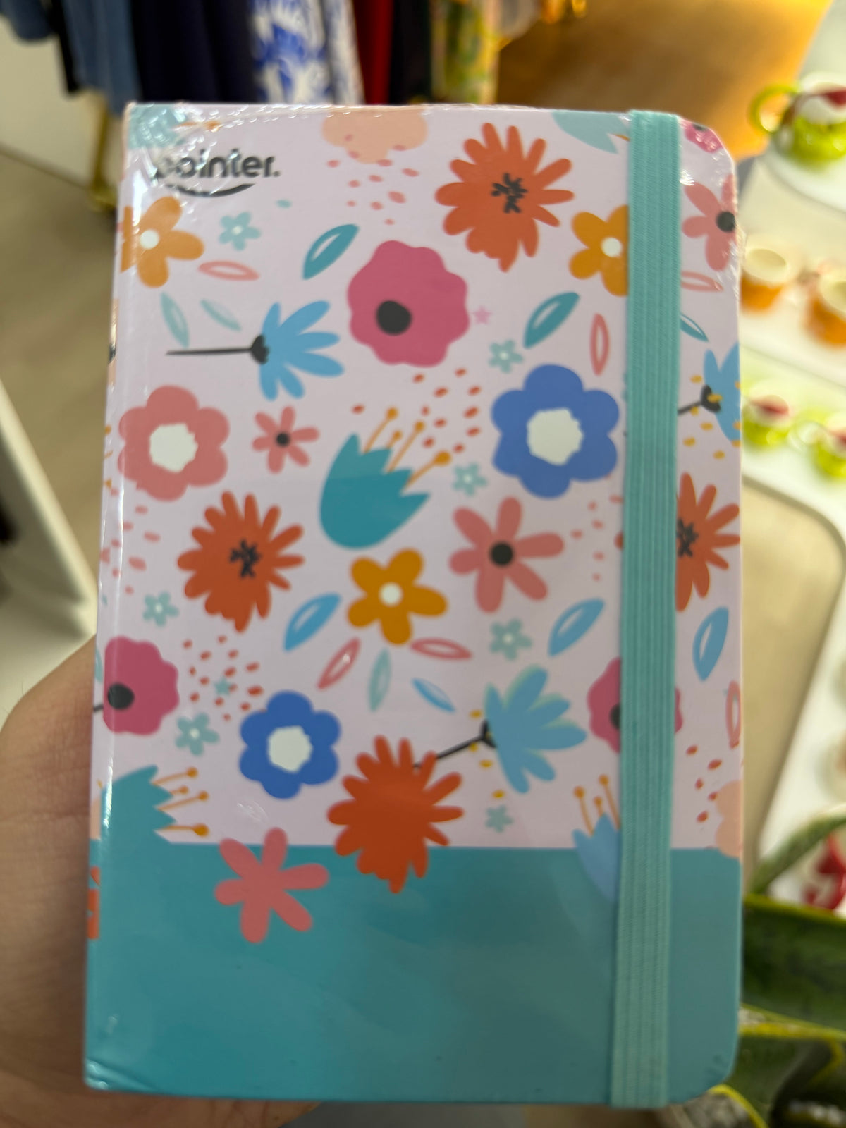 Libreta multicolor floreada