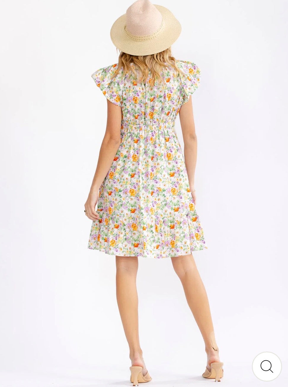 Vestido blanco corto floral cuello V