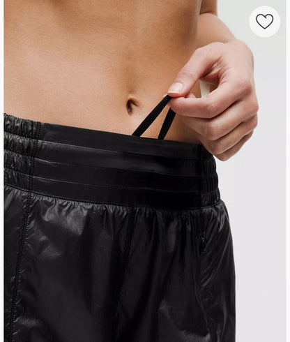 Matte Sheen hotty hot HR short