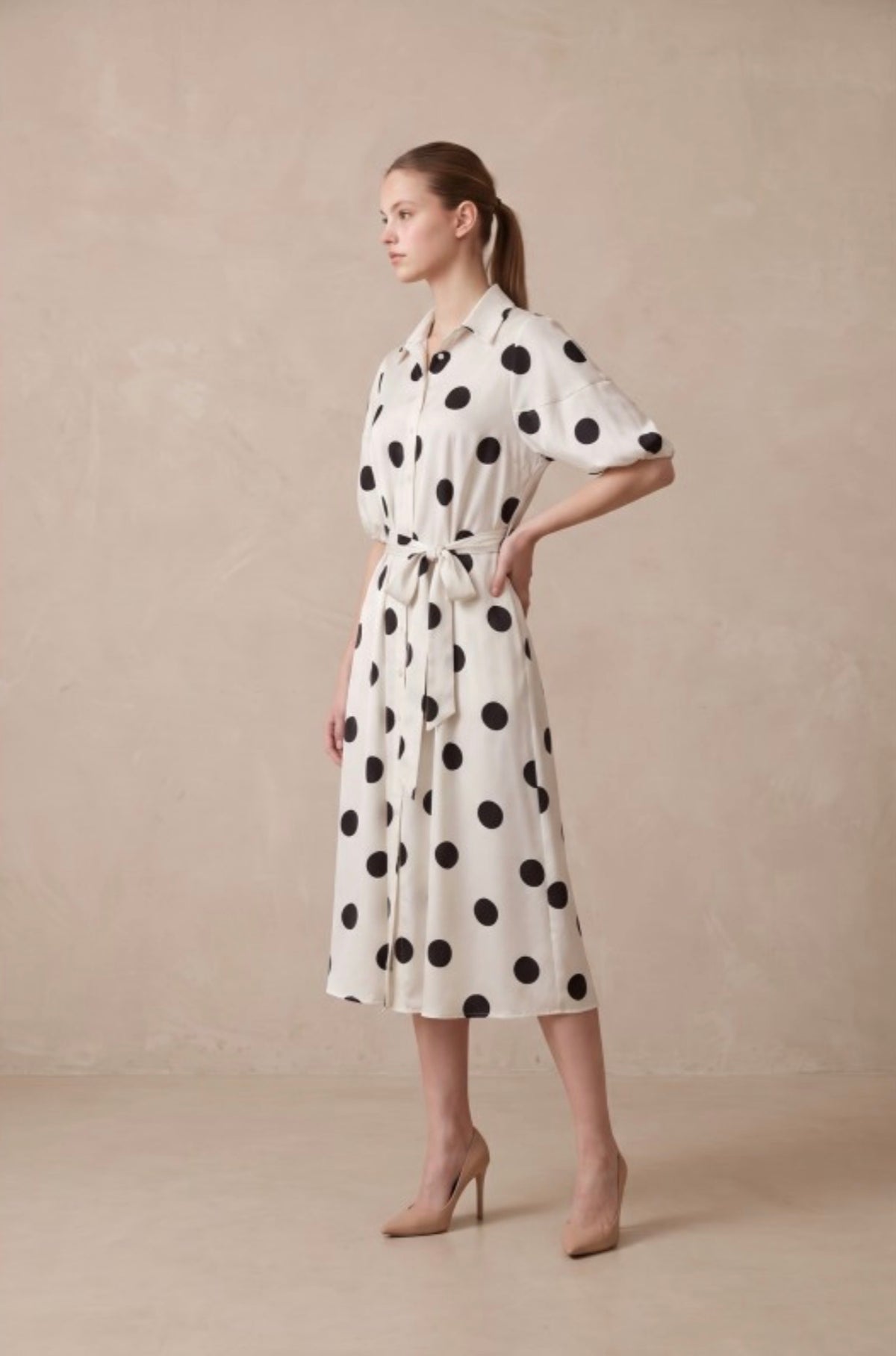 Vestido blanco polka dot