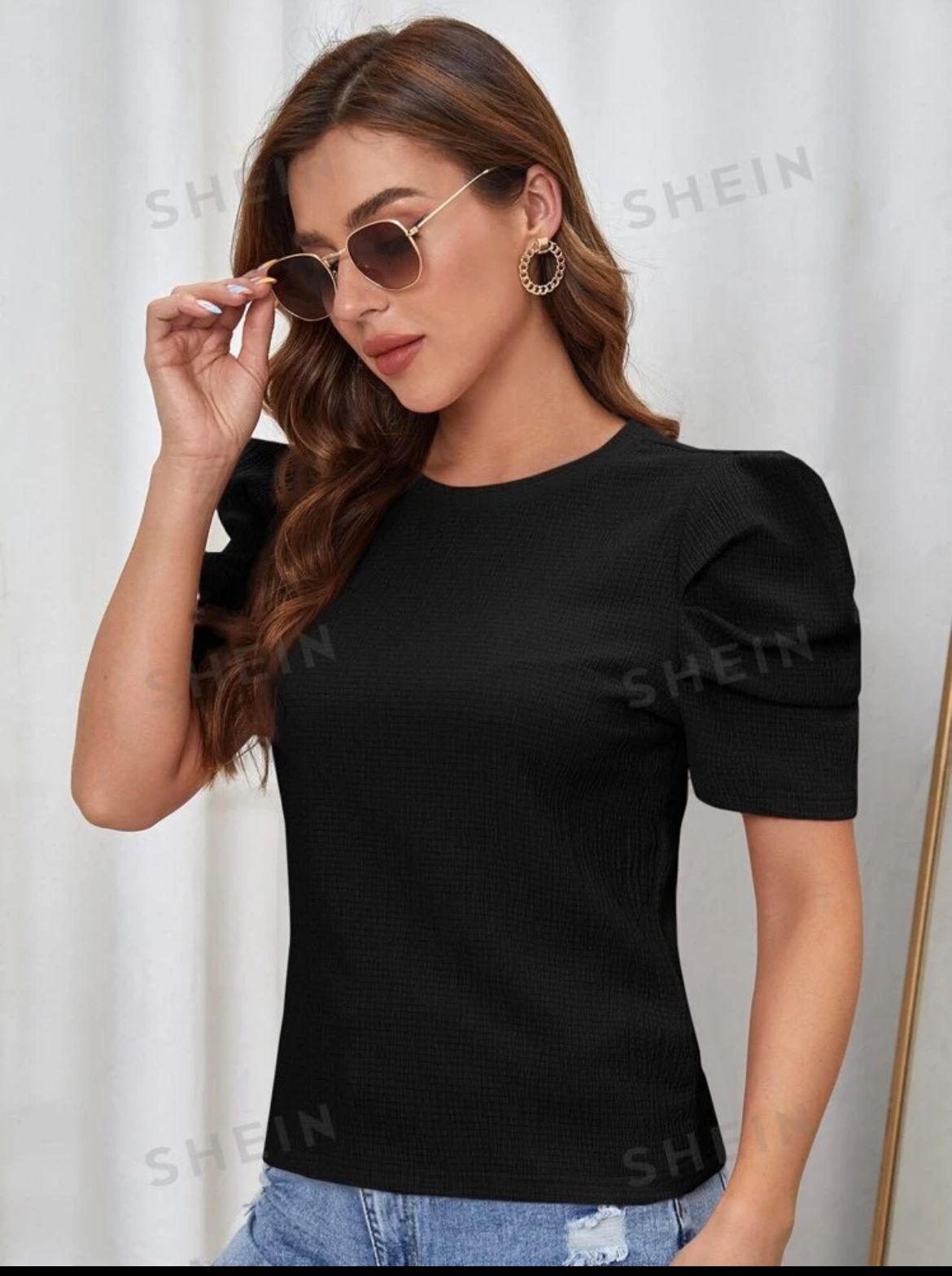 Camisa con fruncido en hombros