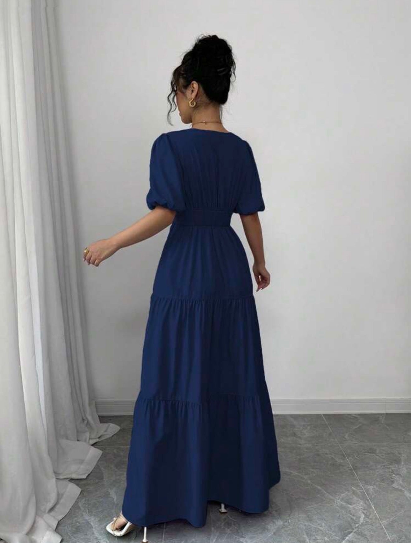 Vestido azul marino largo cuello V