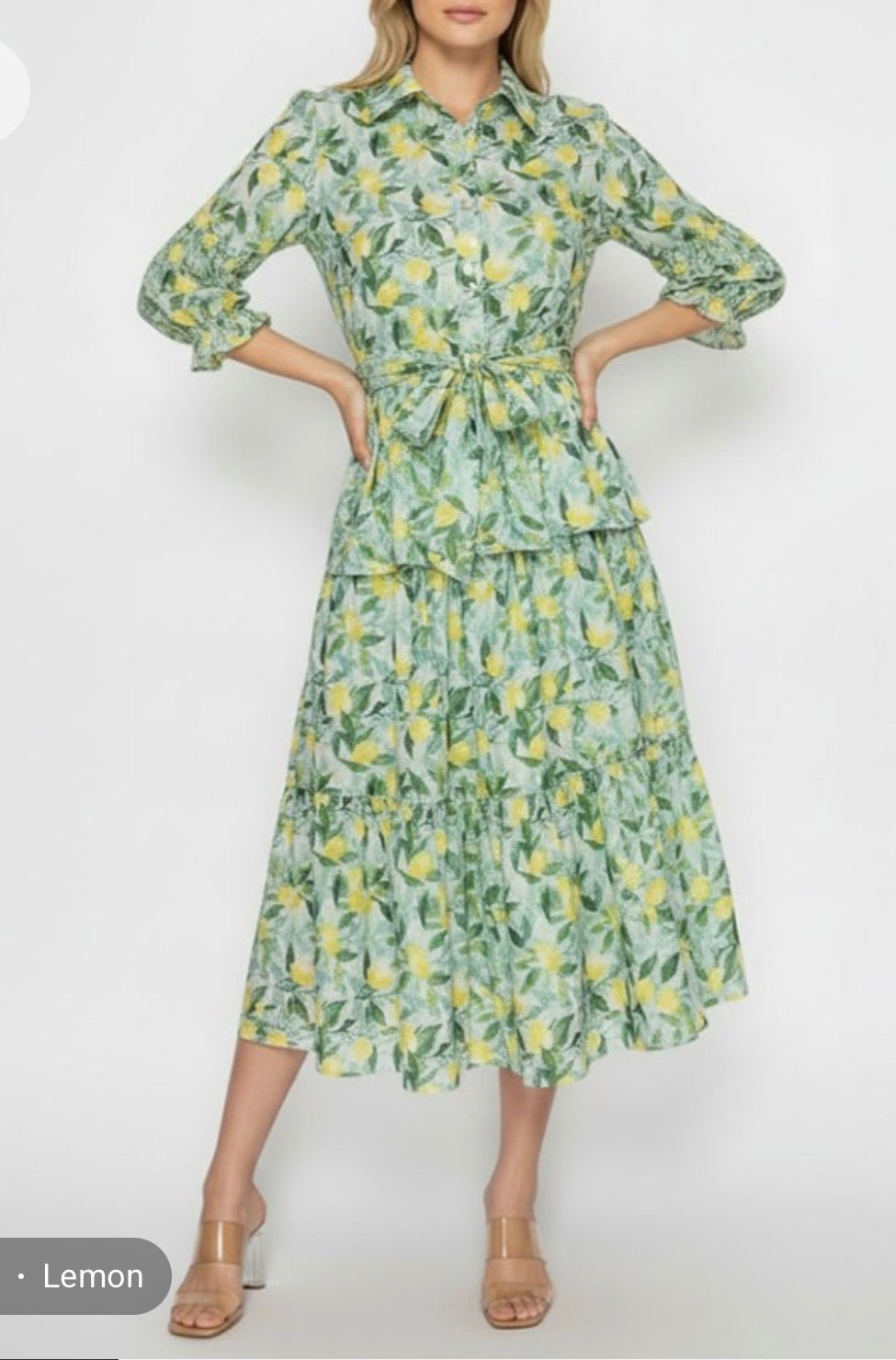 Vestido verde de vuelos con cinta