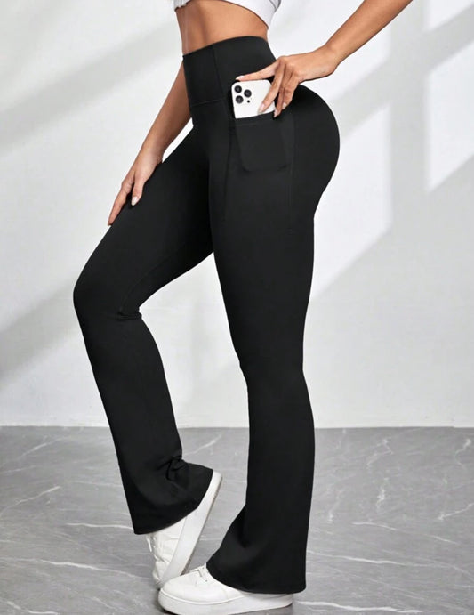 Leggings de tiro alto, acampanado y con bolsillo
