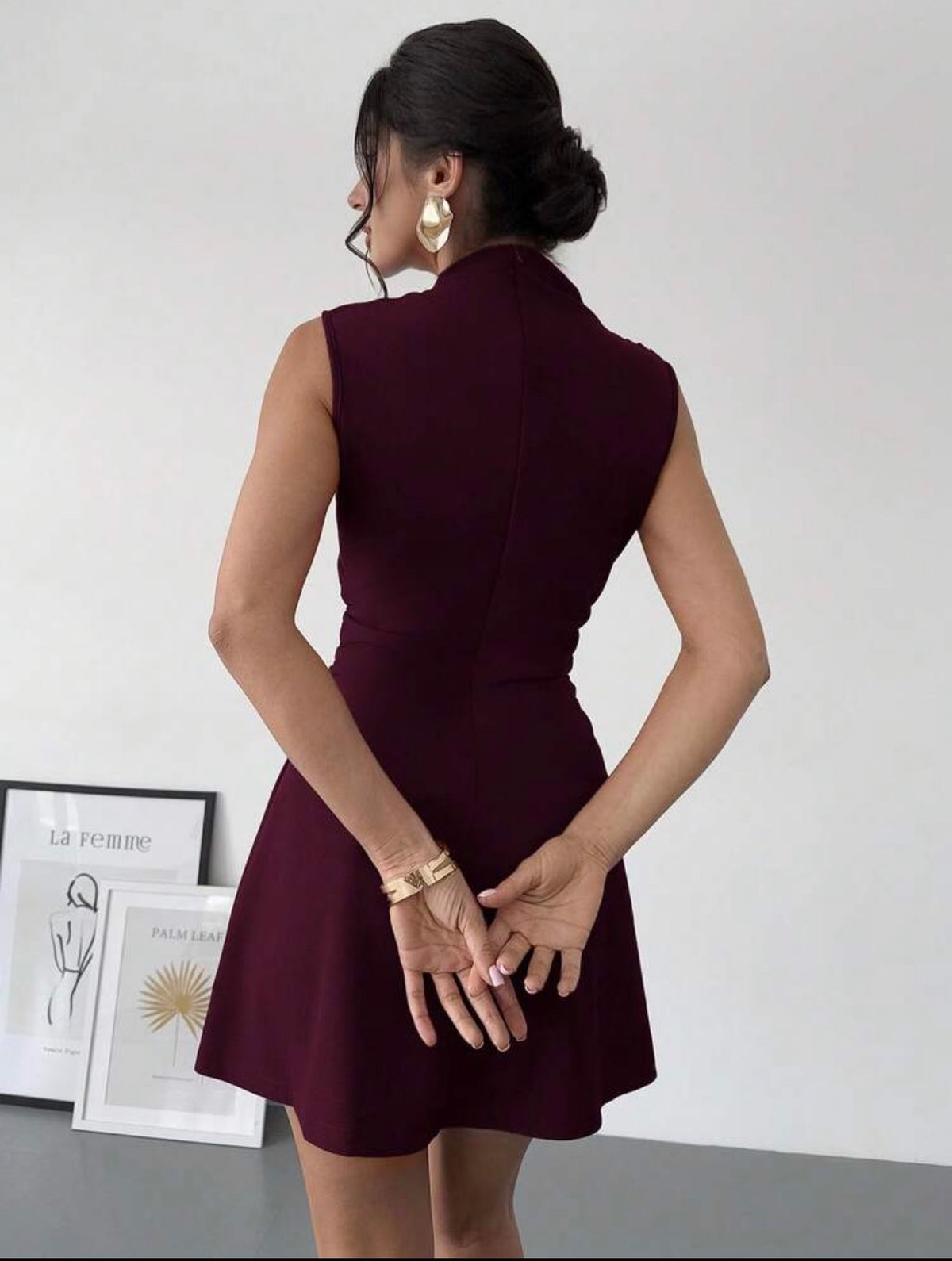 Vestido rojo oscuro corto
