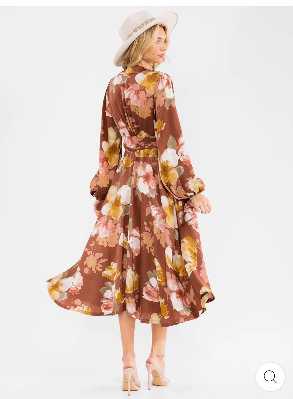 Vestido maxi floral café