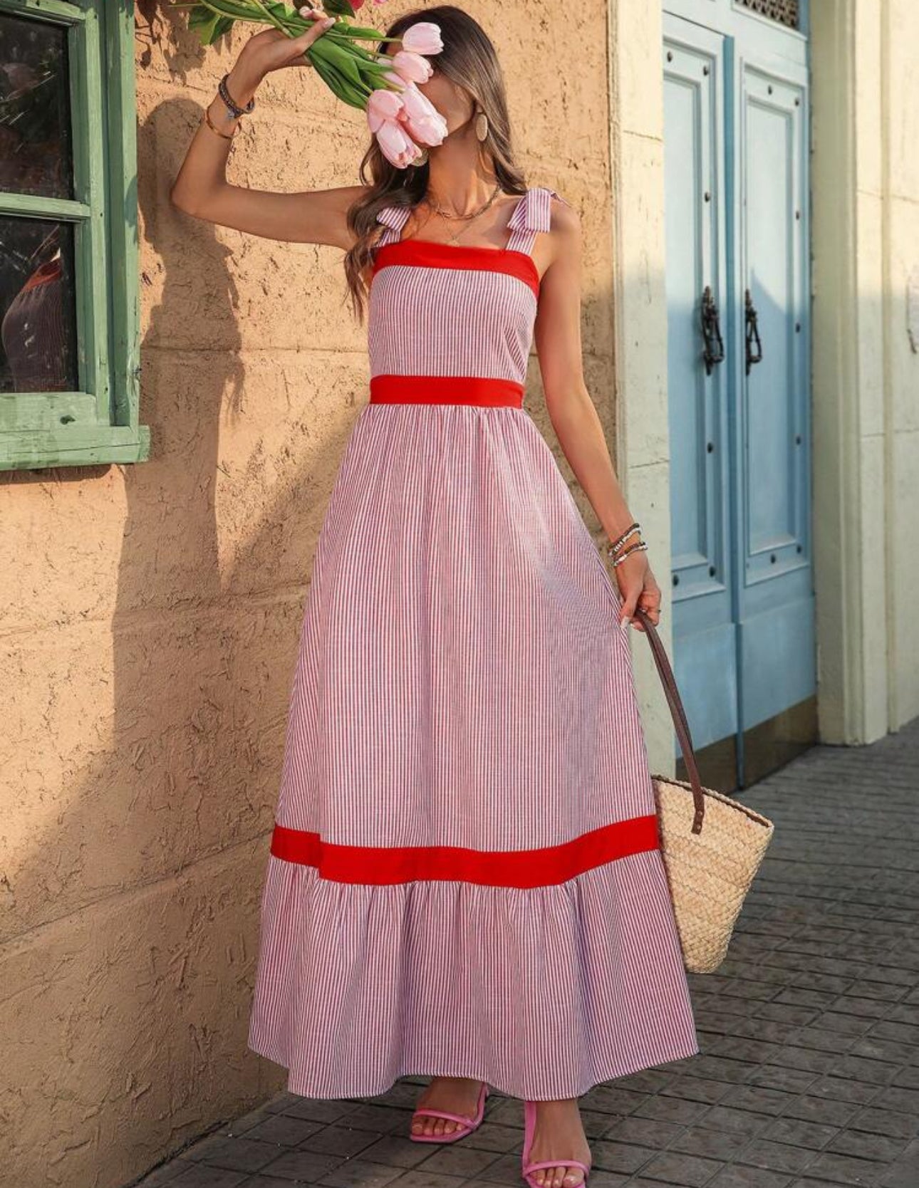 Vestido rosado cuadriculado y de tirantes