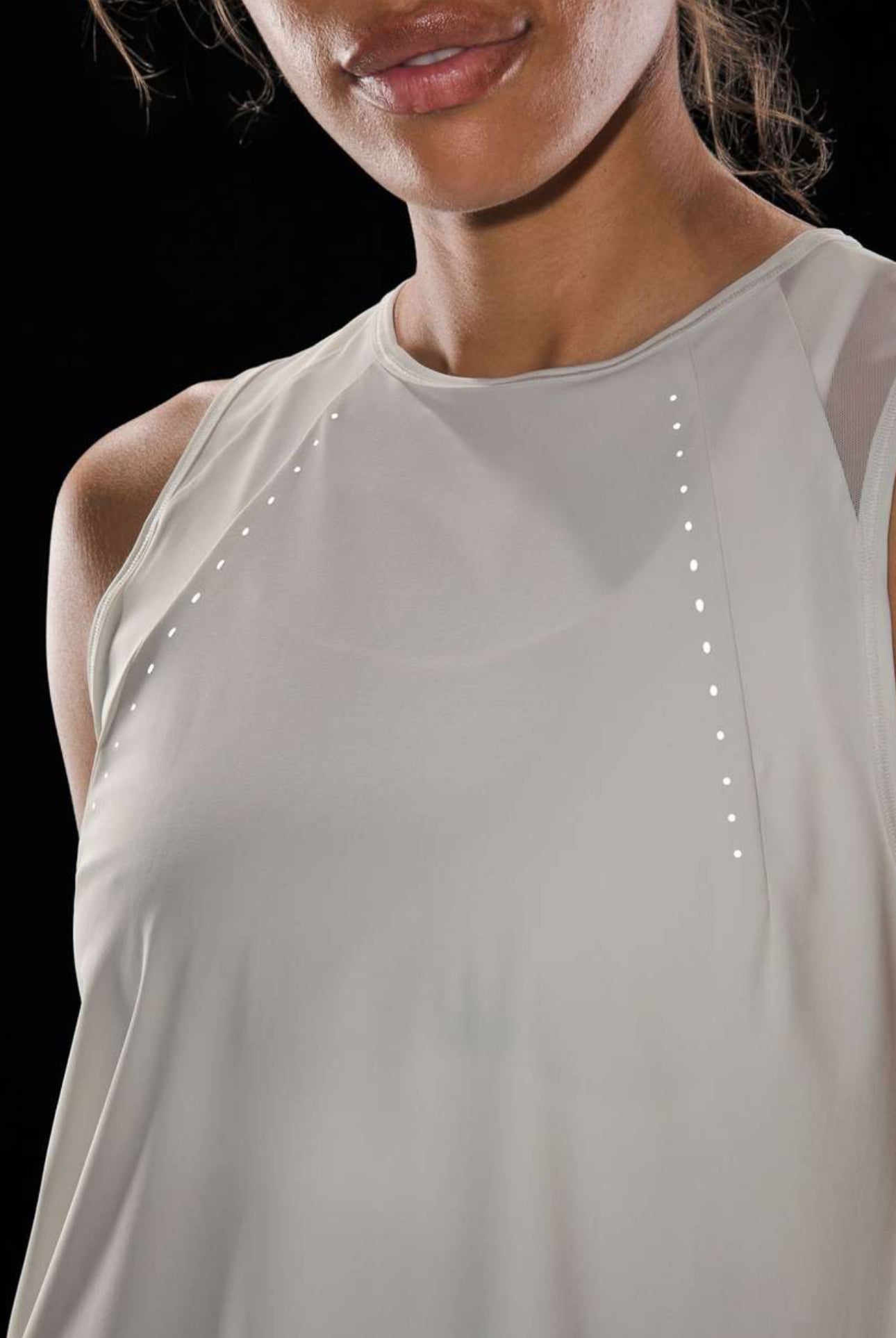 White sculpt cropped tank