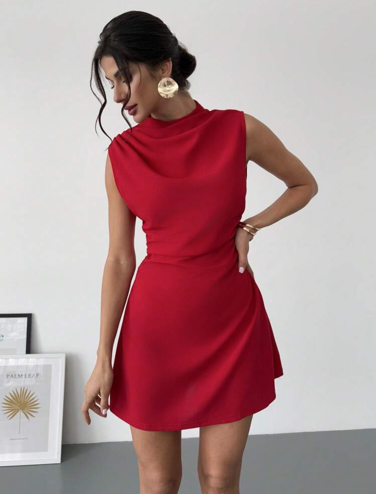 Vestido rojo corto elegante