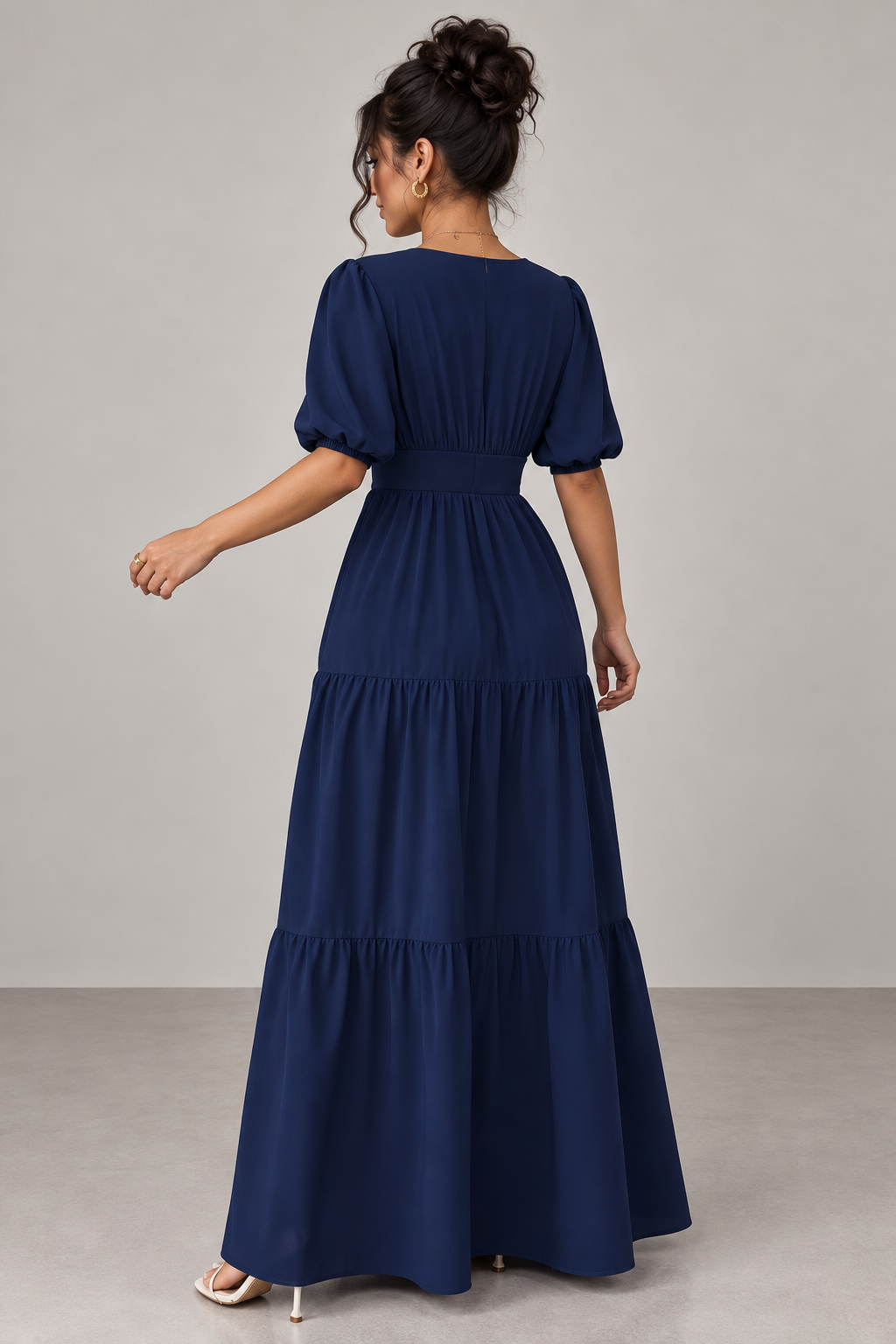 Vestido azul marino largo cuello V