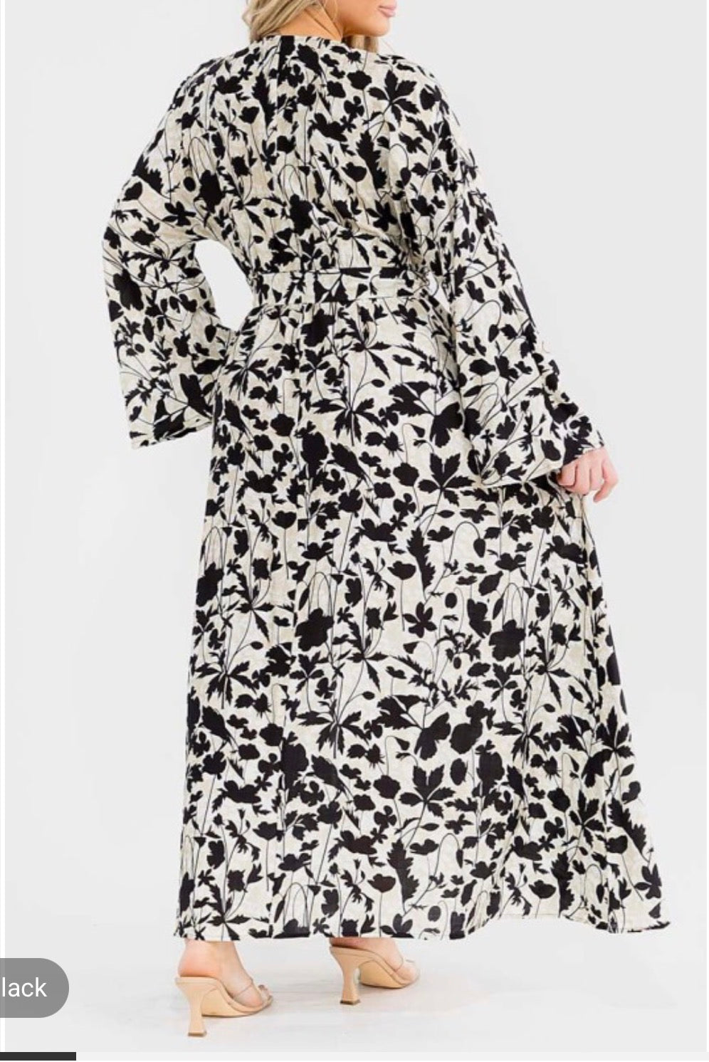 Vestido blanco y negro plus manga larga