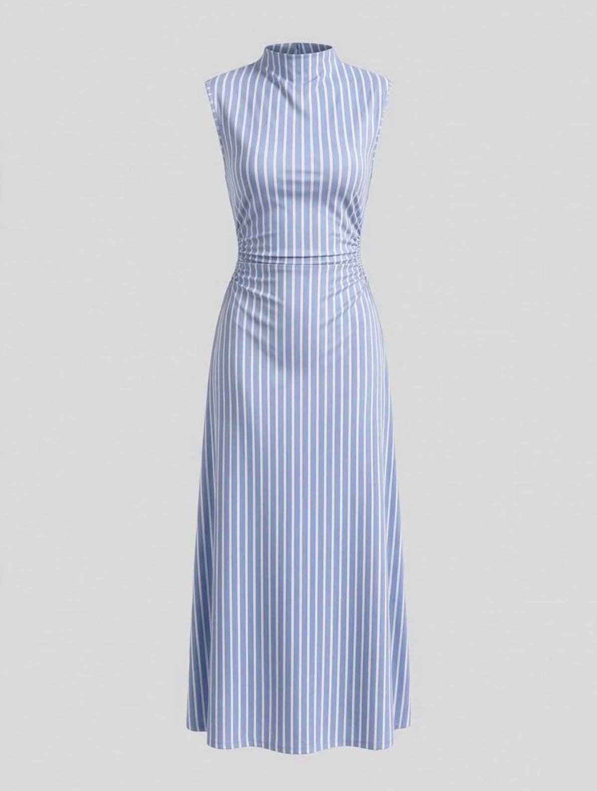 Vestido azul celeste con rayas blancas