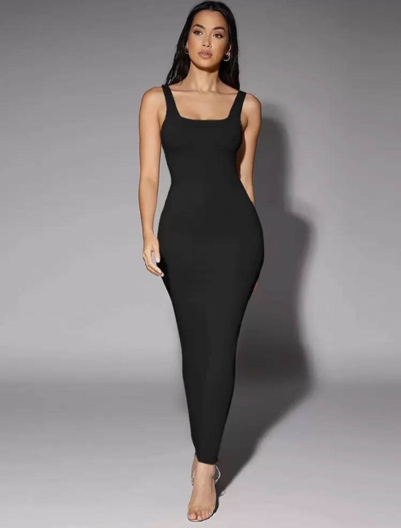 Vestido negro ajustado