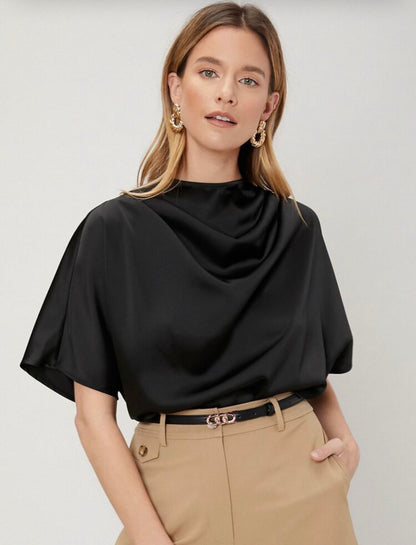 Camisa formal con fruncido color negro