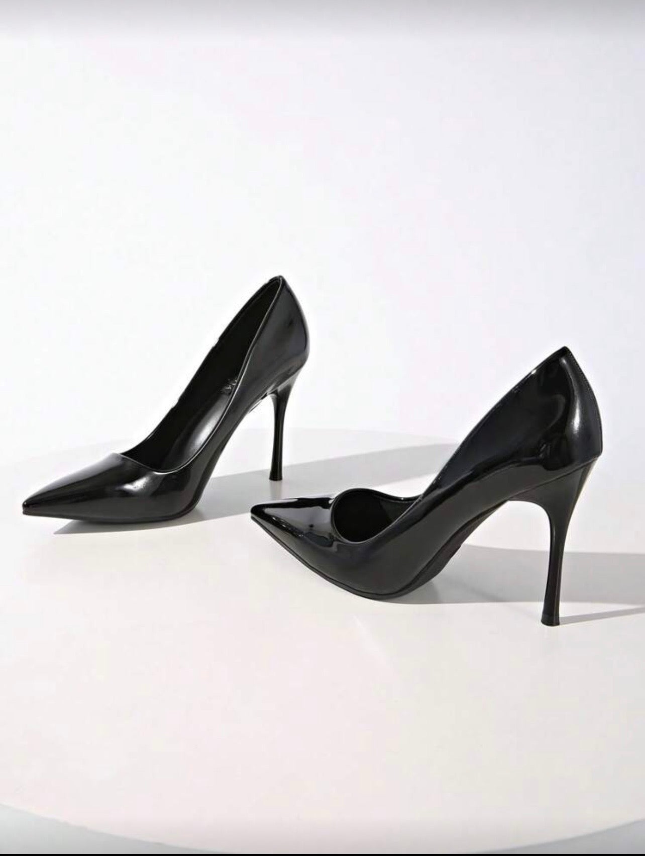 Tacones Negros Elegantes de 4in
