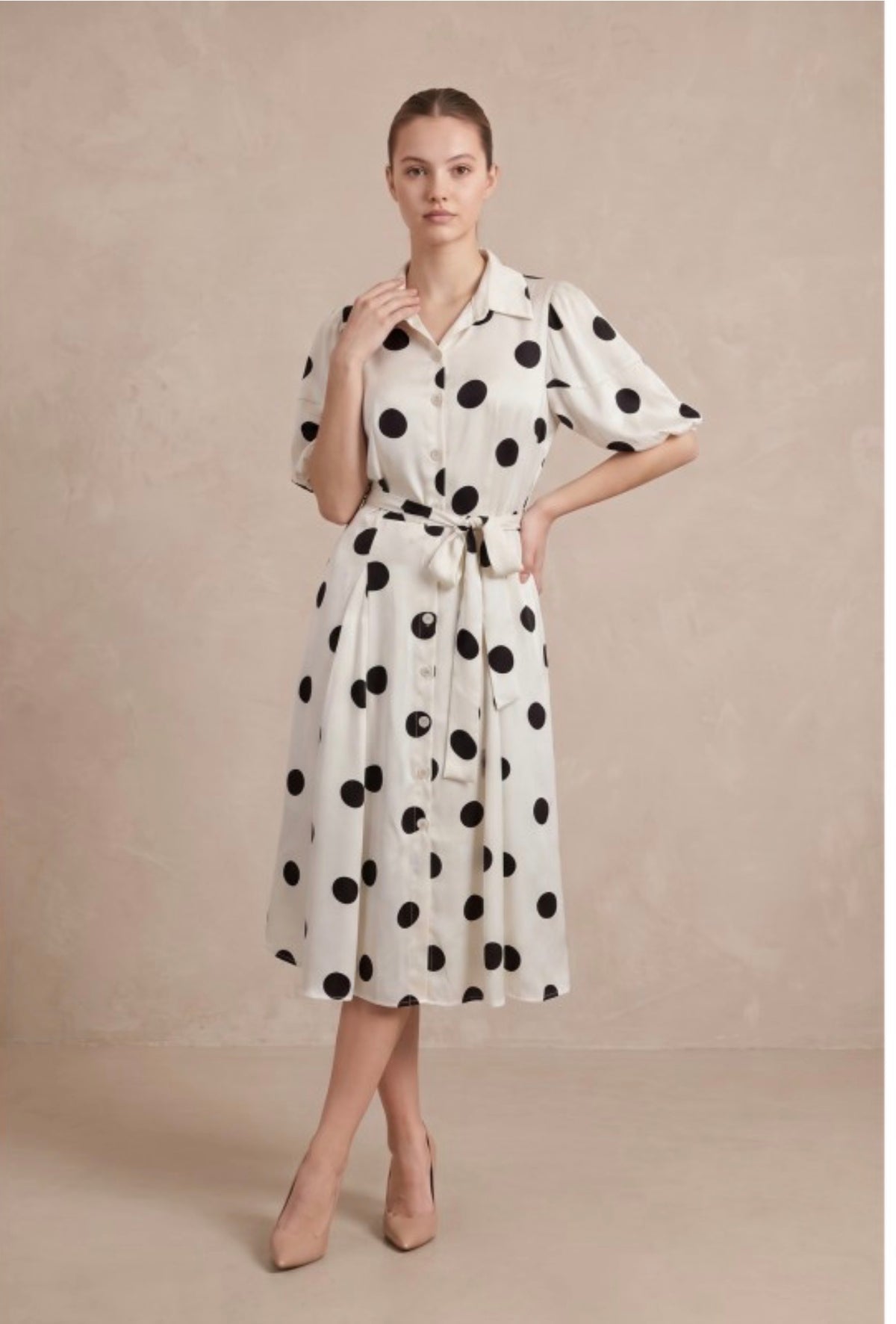 Vestido blanco polka dot