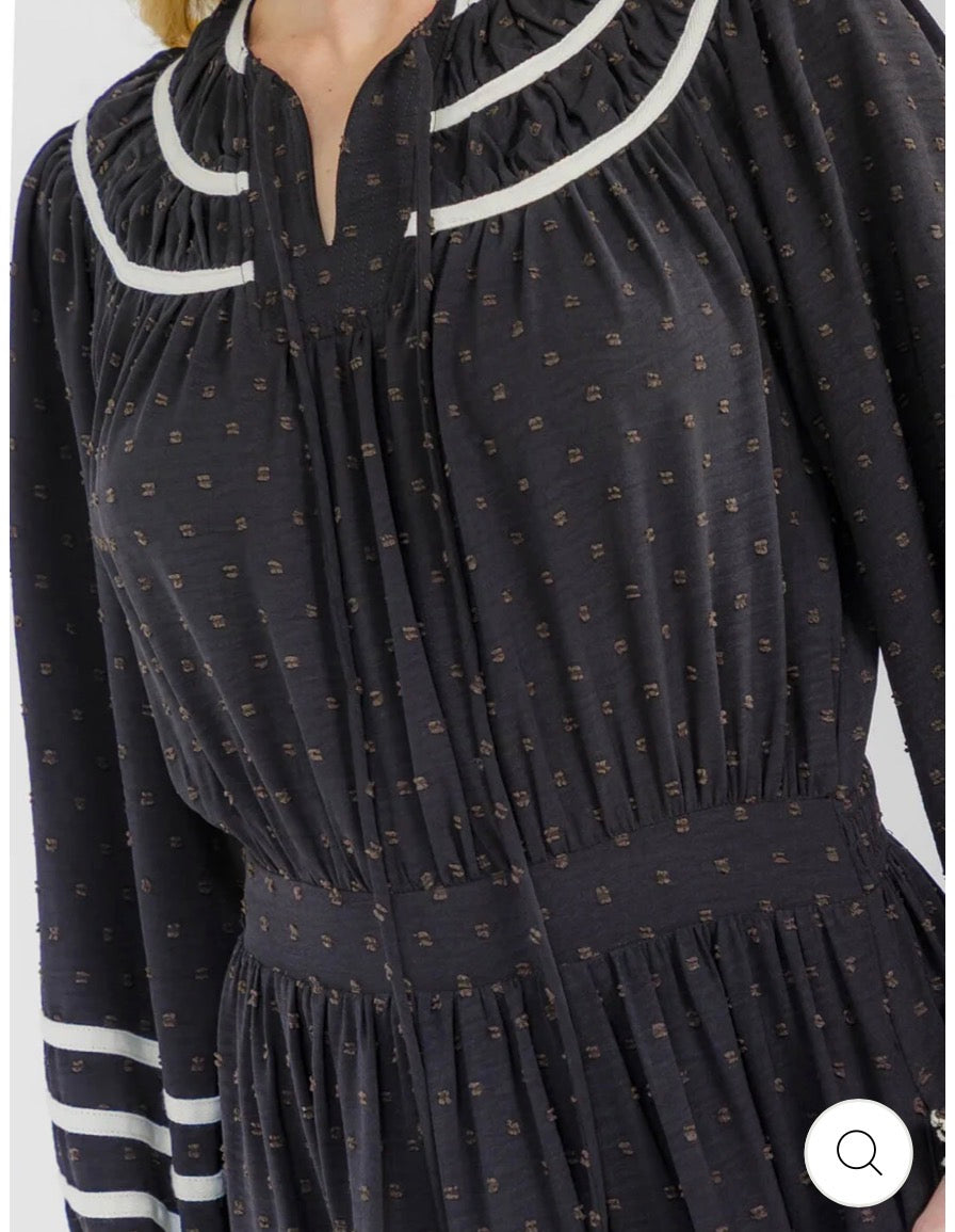 Vestido negro de punto