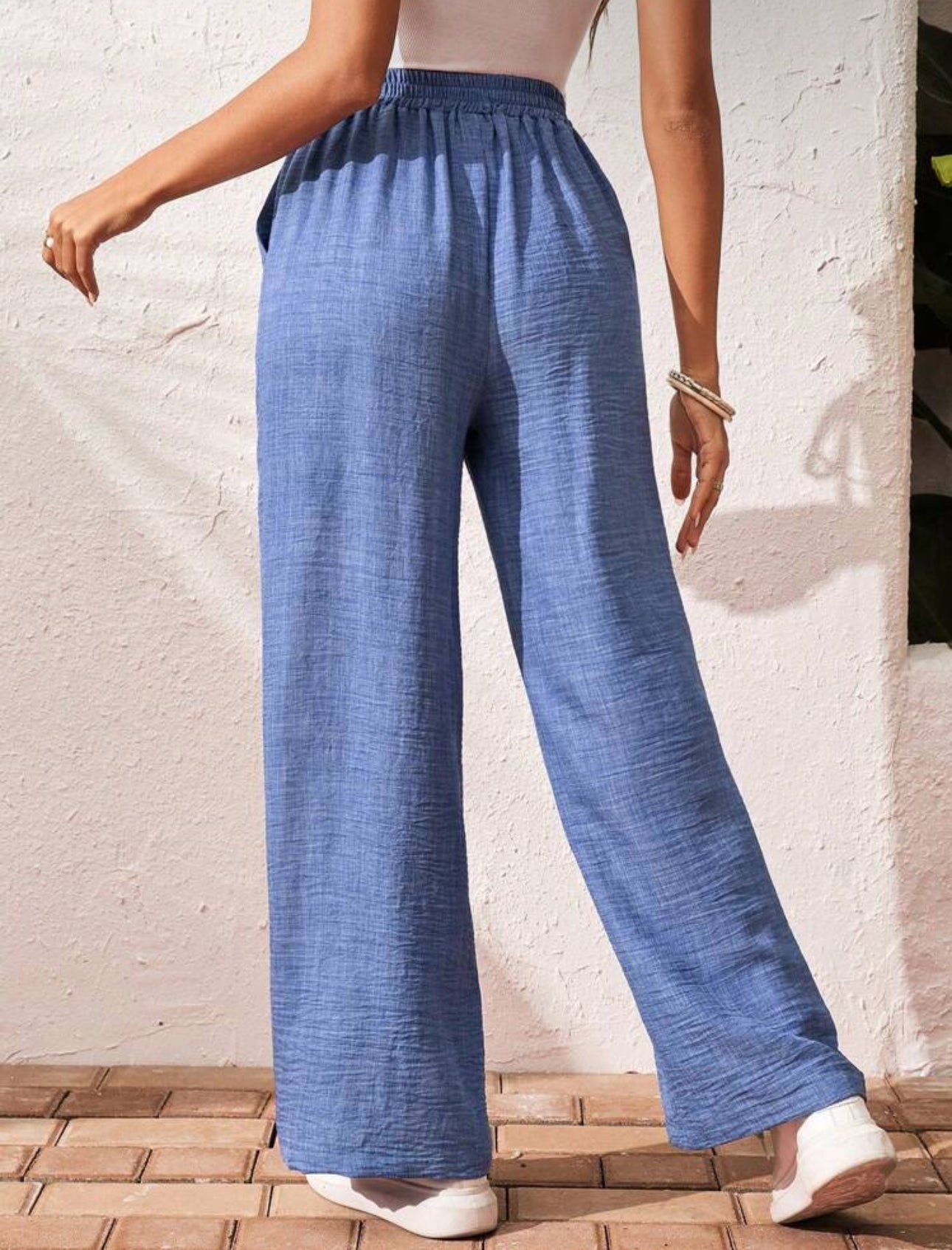 Pantalon azul casual y comodo