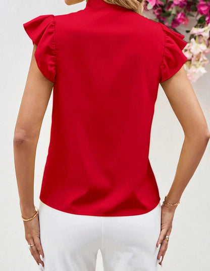 Camisa roja con lazo