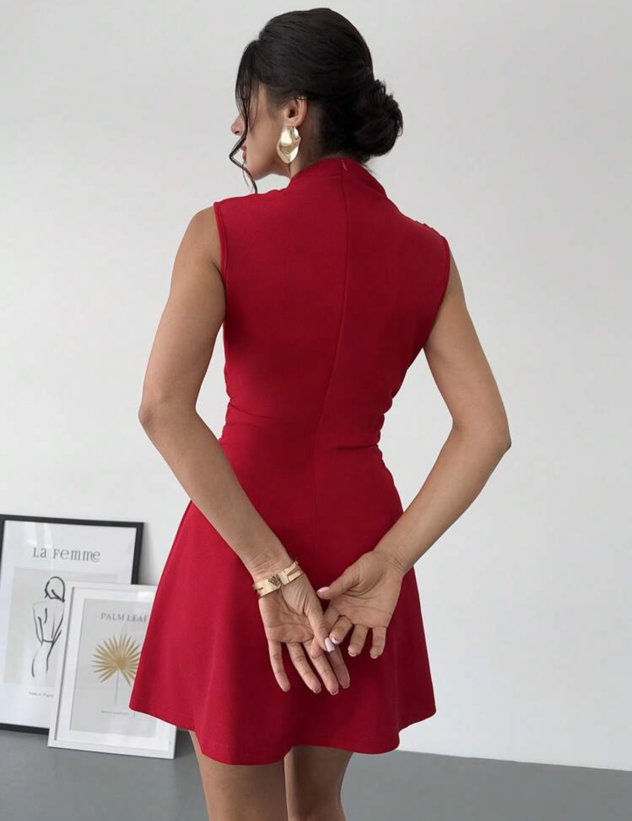 Vestido rojo corto elegante