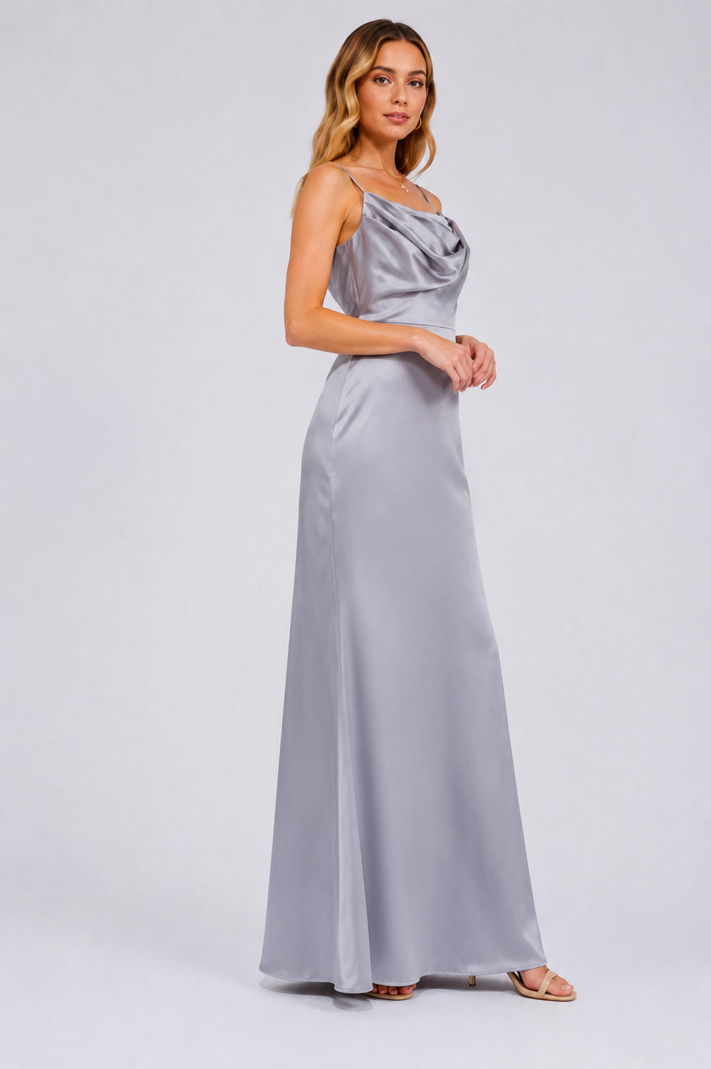 Vestido gris plata elegante