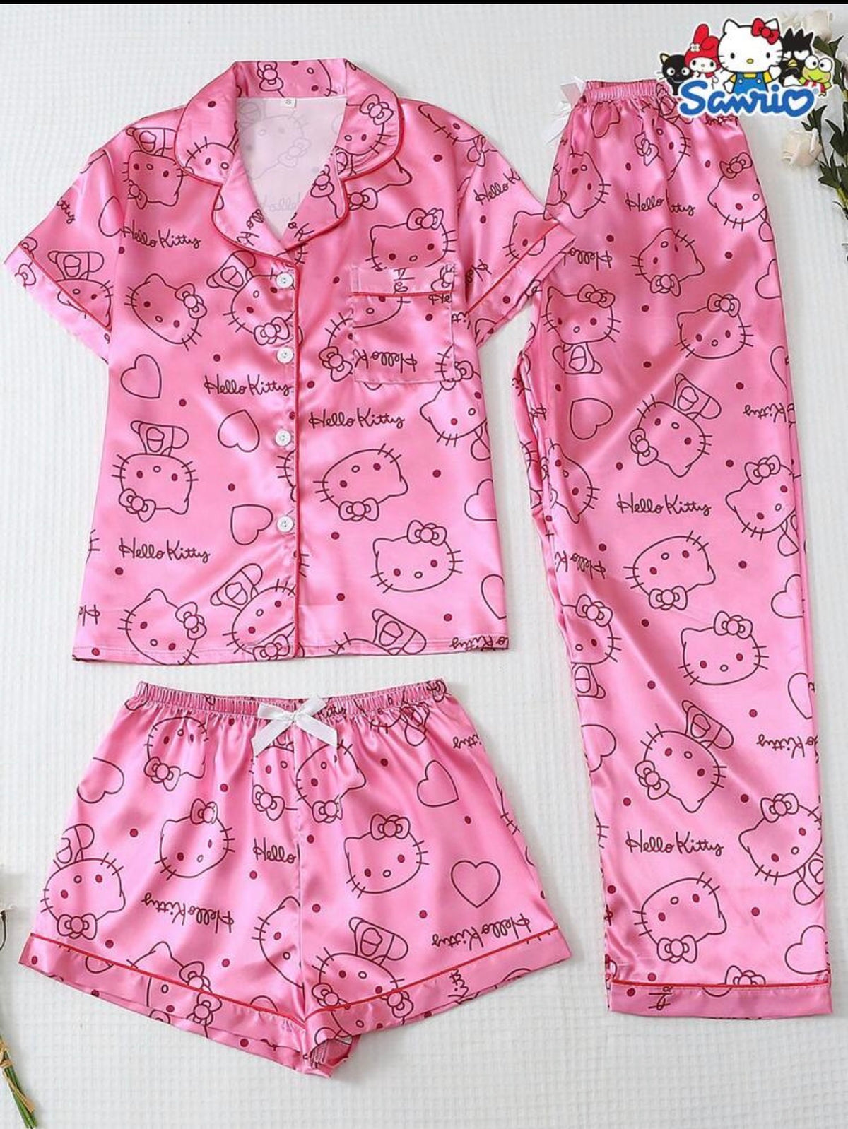 Pijama Hello Kitty rosada satinada 3 piezas