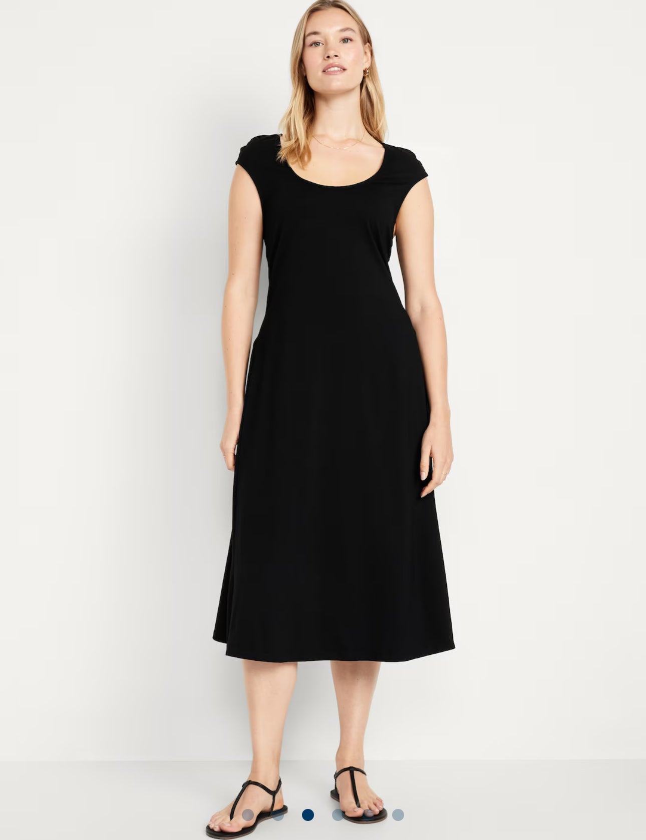 Vestido negro midi (Old Navy - fit and flare)