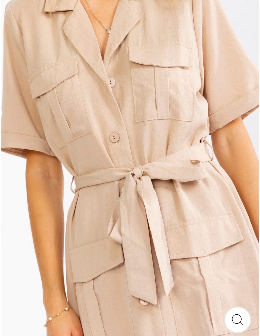 Vestido beige camisero con cinta
