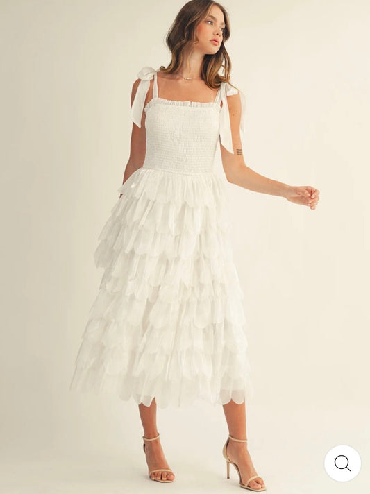 Vestido blanco maxi de vuelos