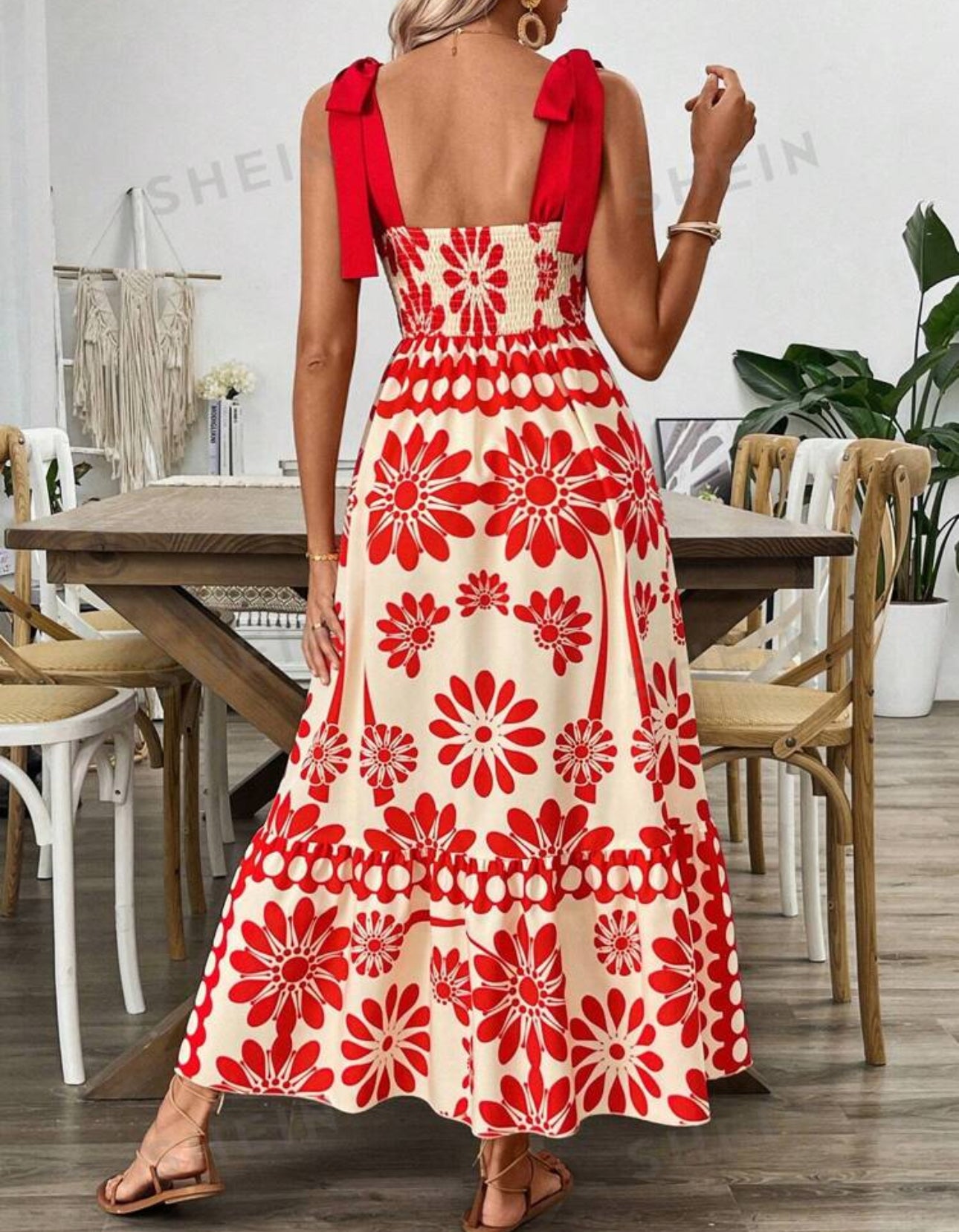 Vestido maxi beige y rojo