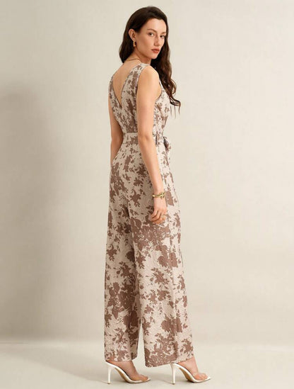 Jumpsuit beige con estampado en relieve color cafe