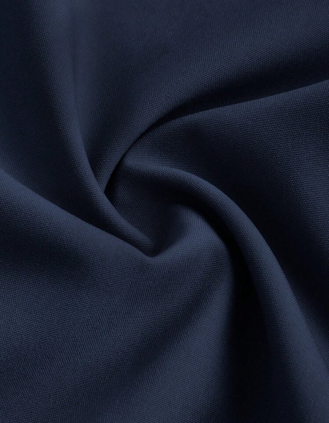 Vestido midi azul de corte ceñido de tela lisa