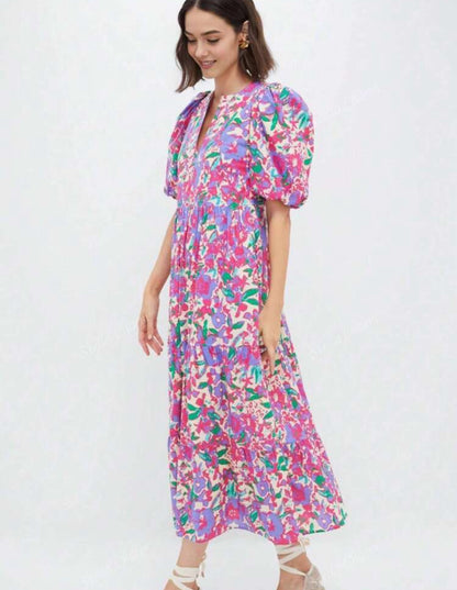 Vestido con estampado floral rosado, morado y verde