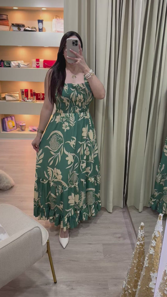 Vestido verde y beige con tirantes largos y estampado