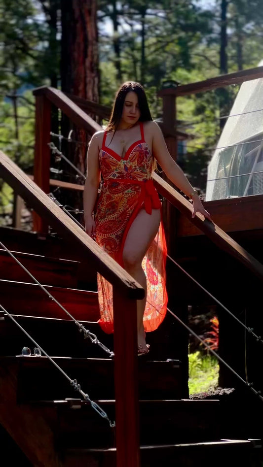 Traje de baño estampado anaranjado con salida de baño y efecto push-up