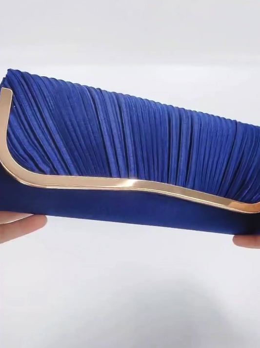 Cartera tipo clutch terciopelo azul