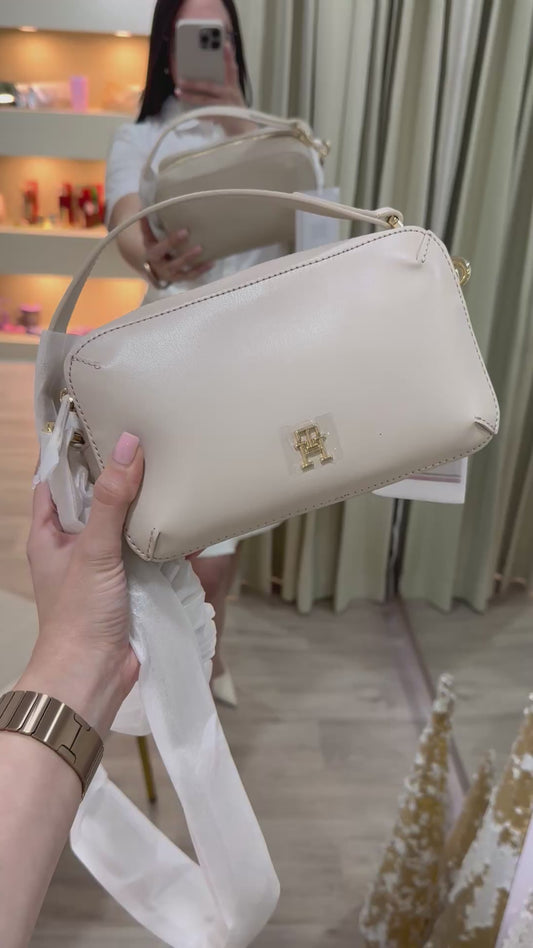 Cartera beige Tommy Hilfiger