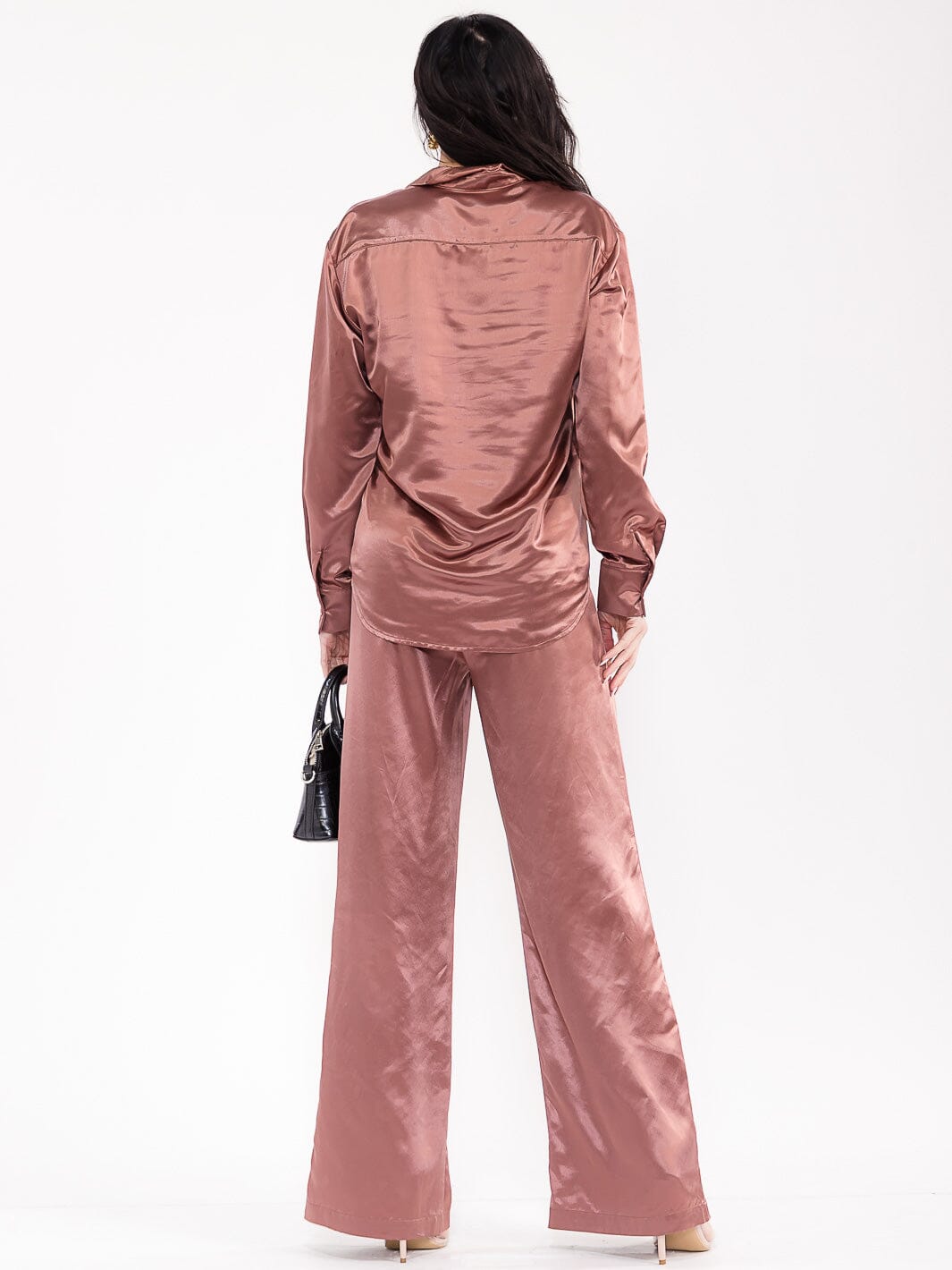 Set de 2 piezas satinado de blusa manga larga y pantalón con cintura elástica color café