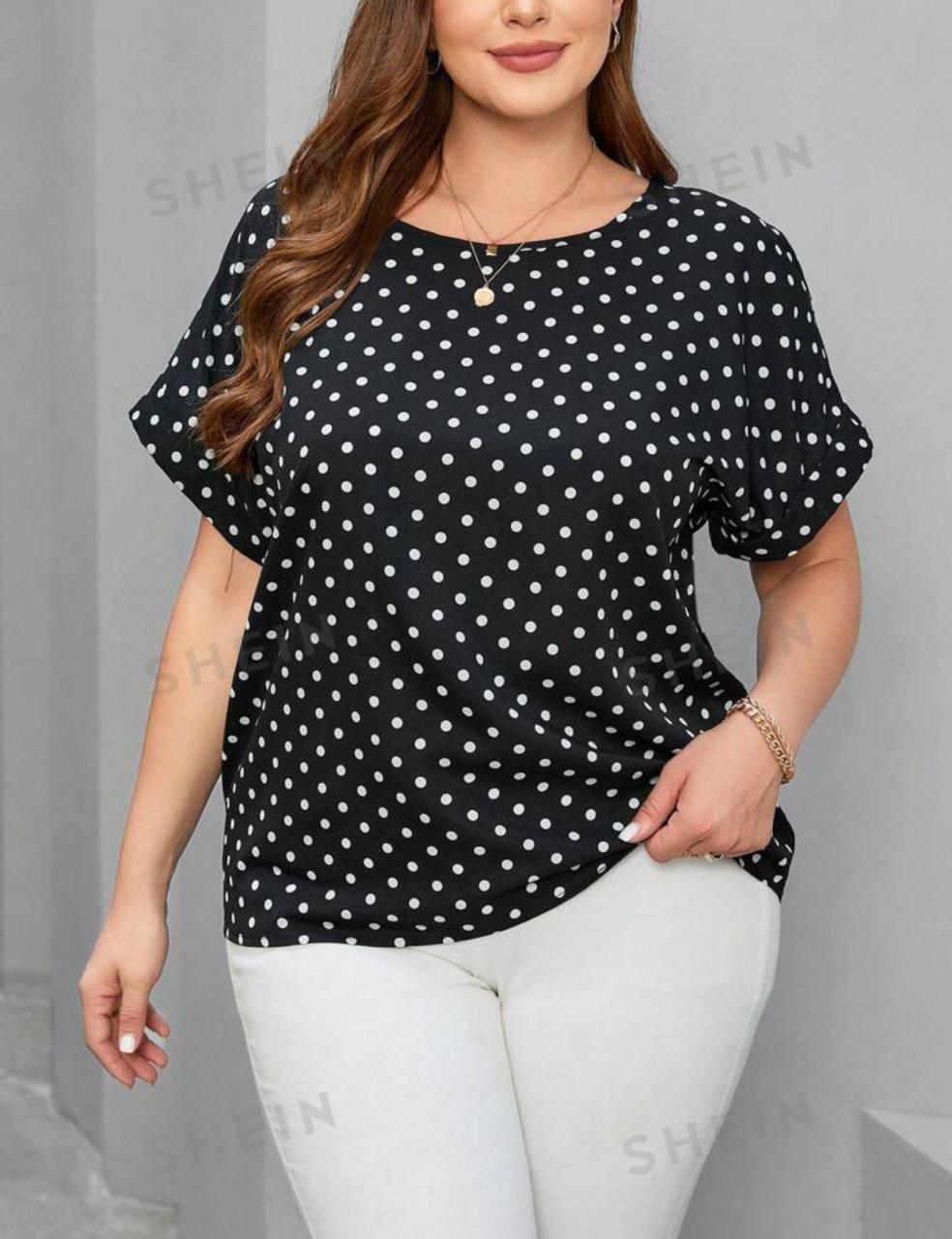 Blusa Negra con Puntos Blancos