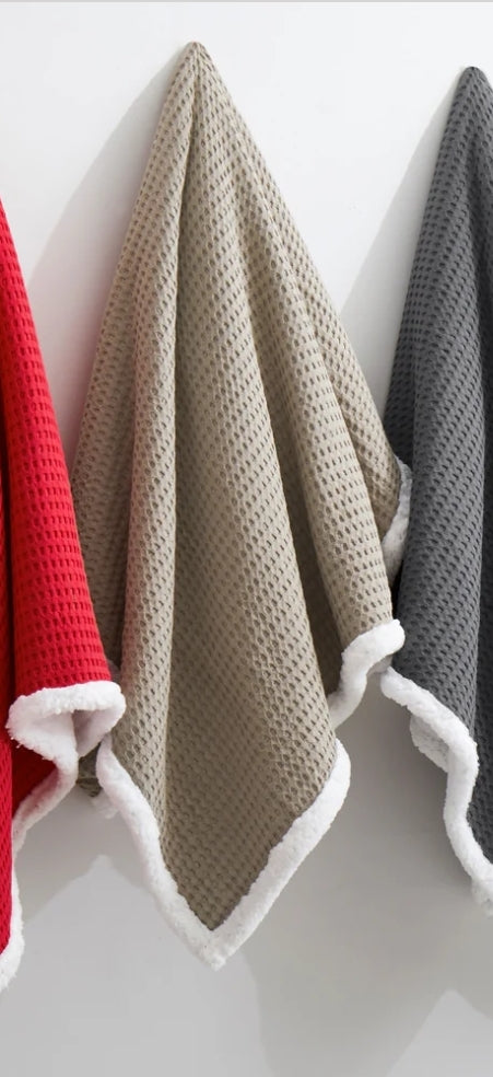 Levtex Home Mills Waffle Sherpa Throw, Café Claro, 1 Cobija 50"x60"