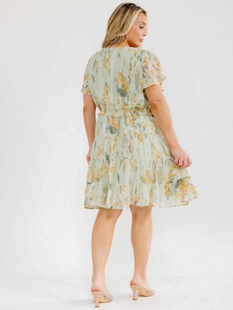 Vestido Plus corto verde floral con cintura elástica