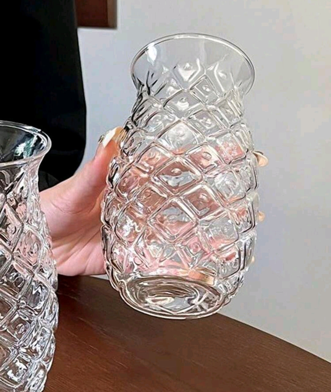 Vaso de vidrio con forma de piña no incluye pajilla
