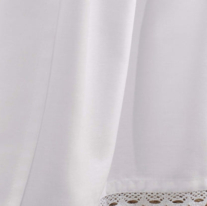 Laura Ashley Home - Bedskirt, Luxury Bedroom Decor, Wrinkle & Fade Resistant, Falda de Cama, Blanca, Queen