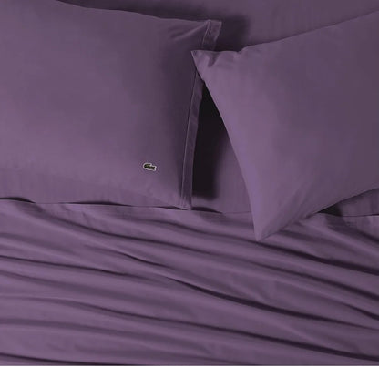 Lacoste 100% Cotton Percale Solid Sheet Set Plum, Morado, 4 Piezas, Queen