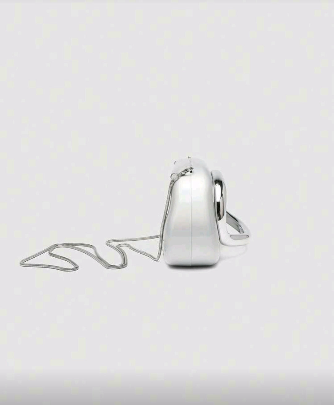 Cartera Plateada Estilo Clutch de Acrílico