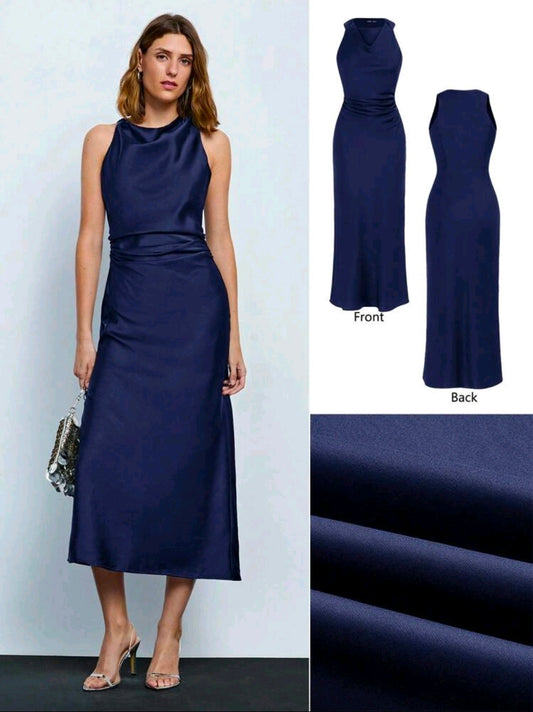 Vestido azul oscuro satinado sin mangas y cuello fruncido